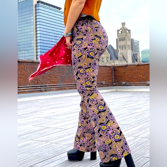 ModCloth “Way Out Yonder” Paisley Flare Pants. Size 4. - Picture 3 of 11